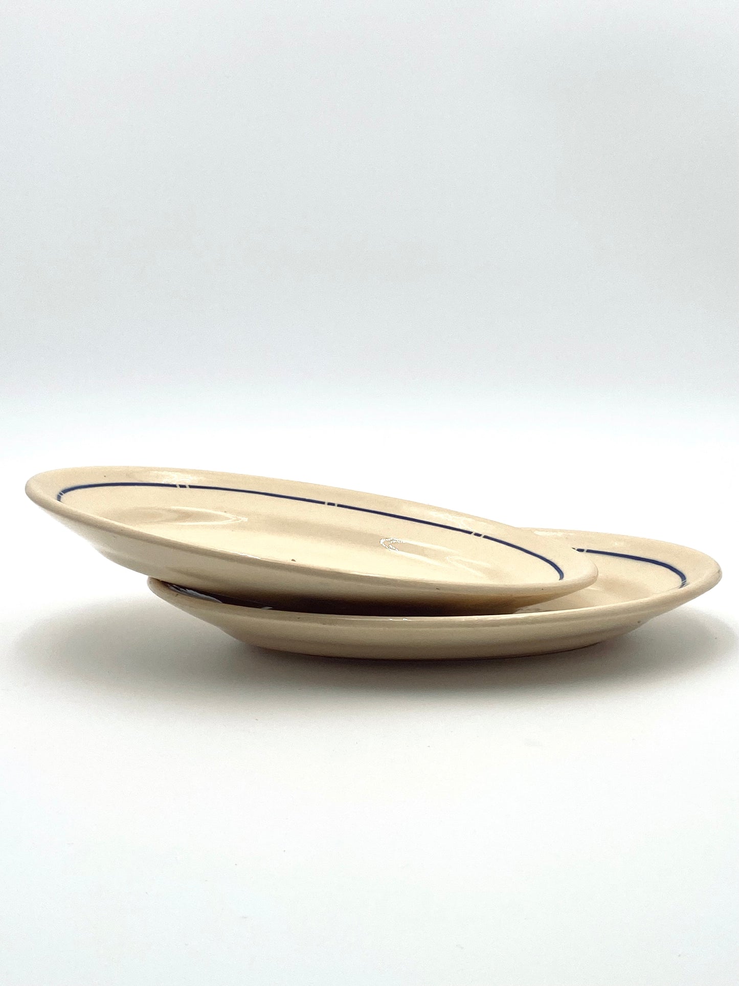 Les assiettes florales ovales