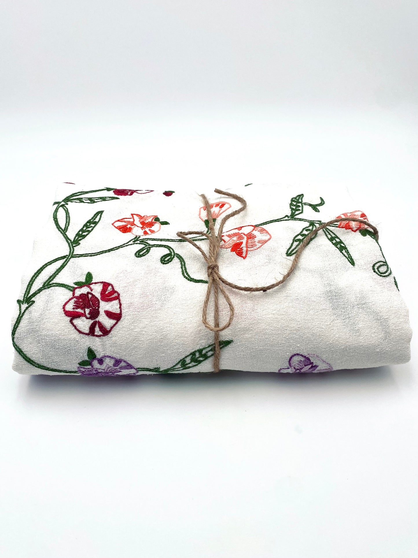 La vieille nappe à fleurs