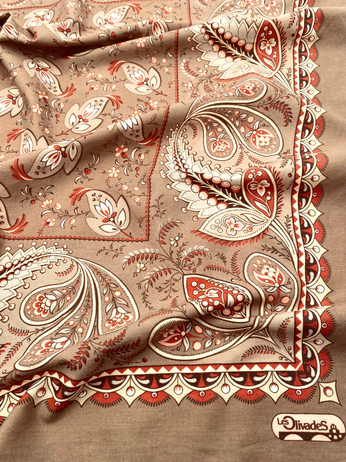 Le grand foulard vintage Les Olivades