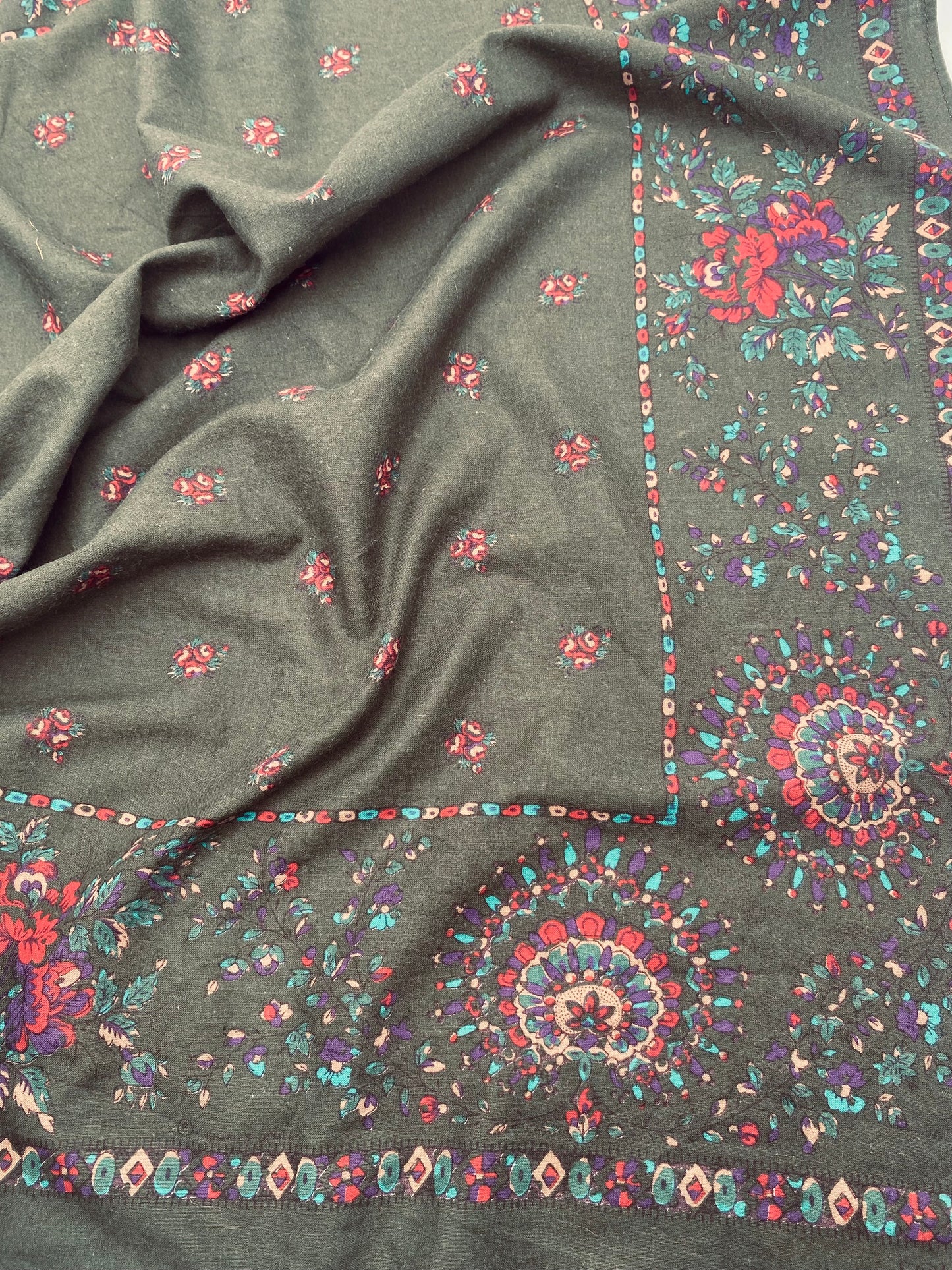 Le grand foulard vintage Souleaido