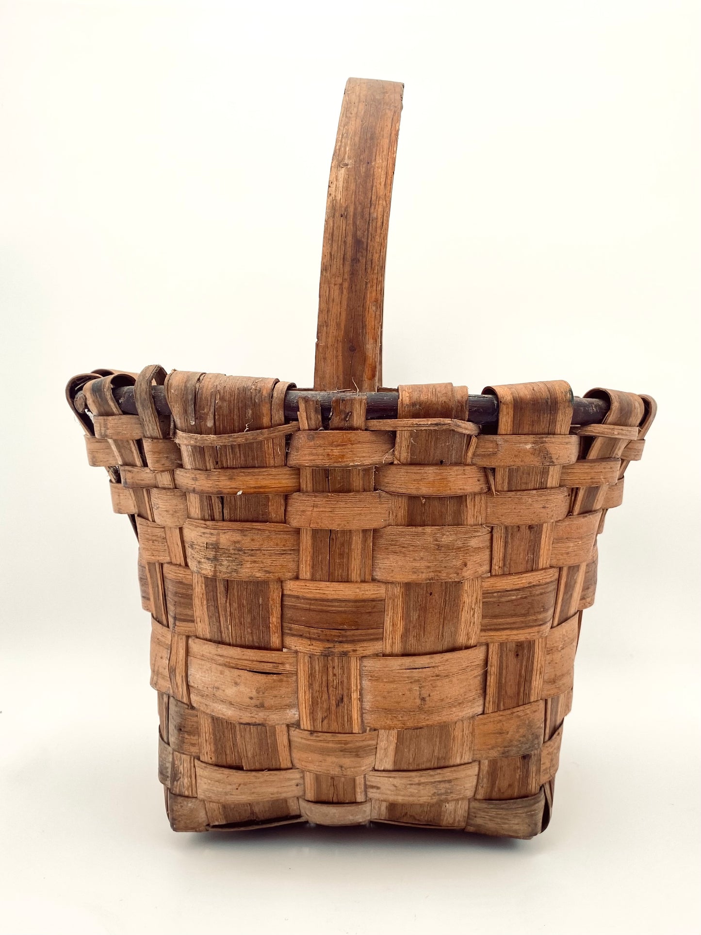 Le panier en bois de châtaignier