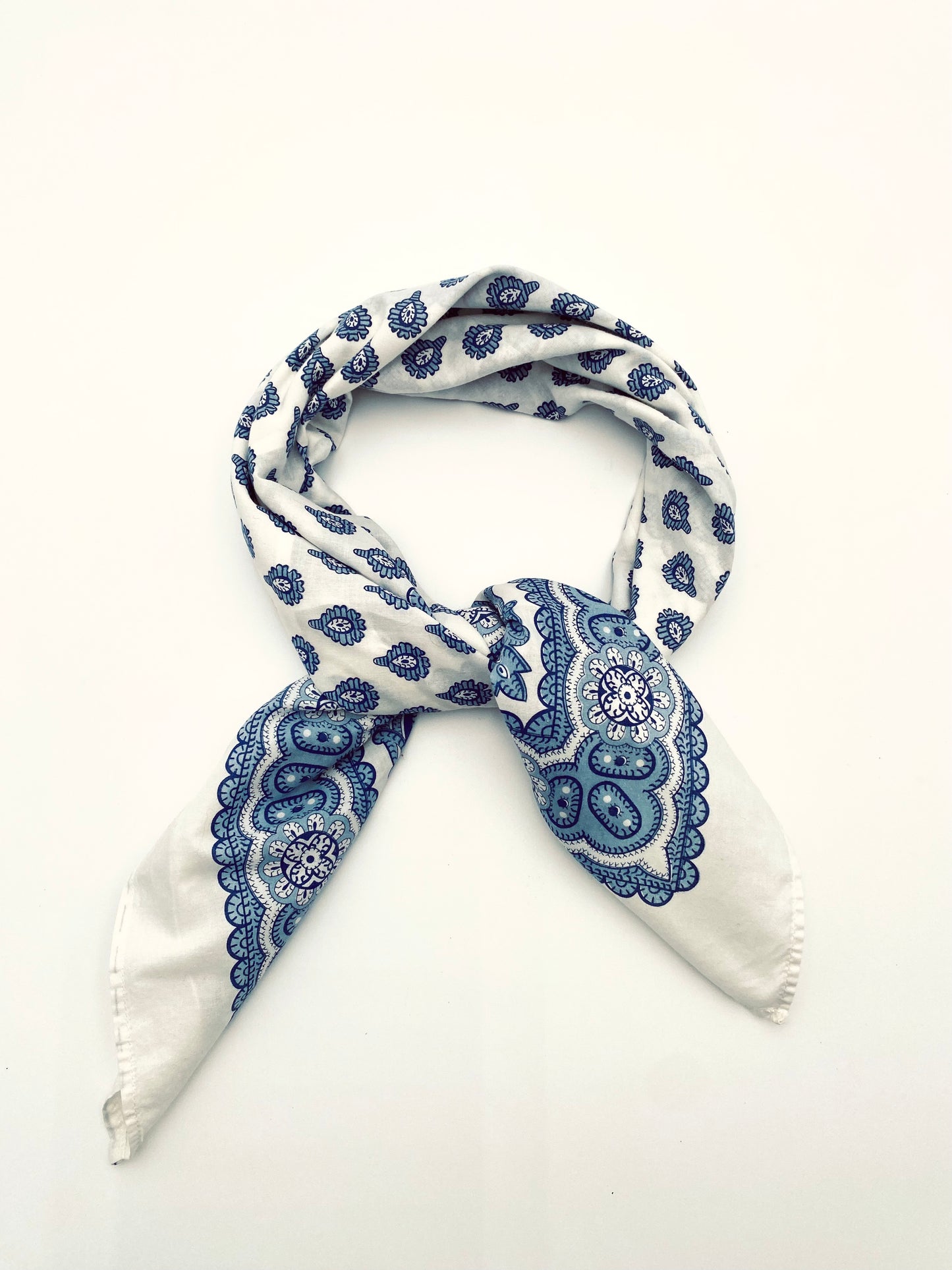 Le grand foulard vintage Les Olivades