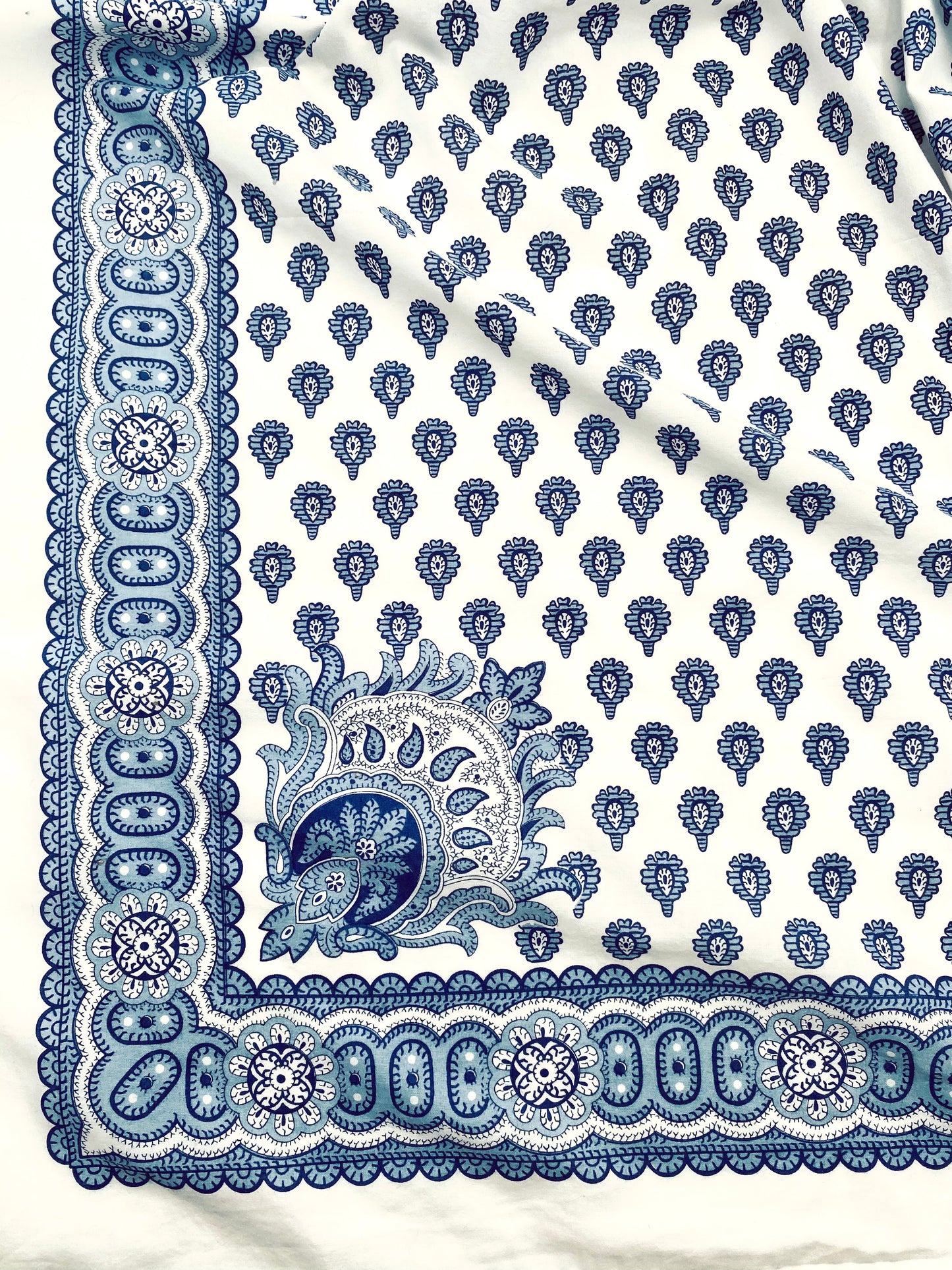 Le grand foulard vintage Les Olivades