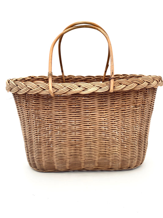 Le vieux panier de marché