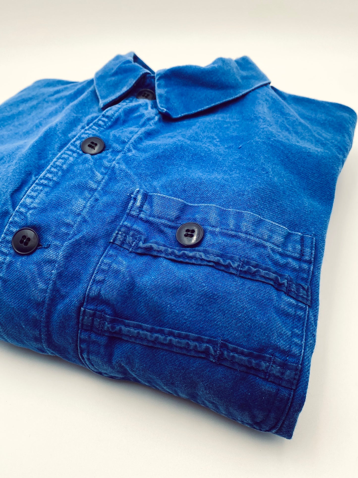 Le bleu de travail cobalt