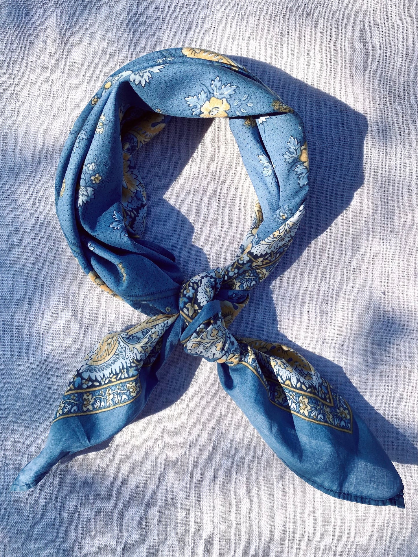 Le foulard vintage Les Olivades