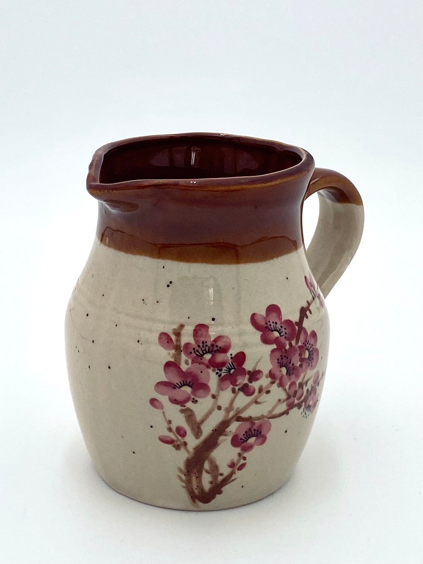 Le petit pichet à fleurs