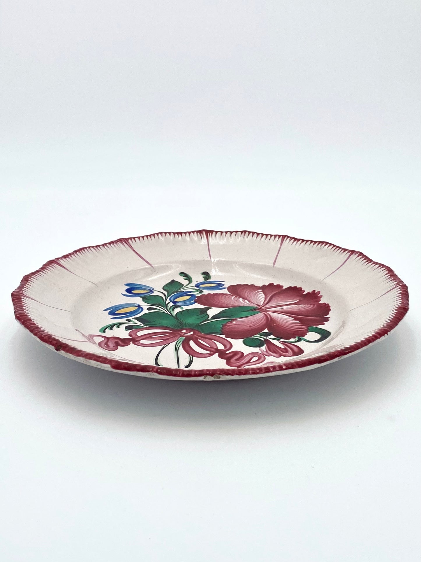 L'ancienne assiette fleurie