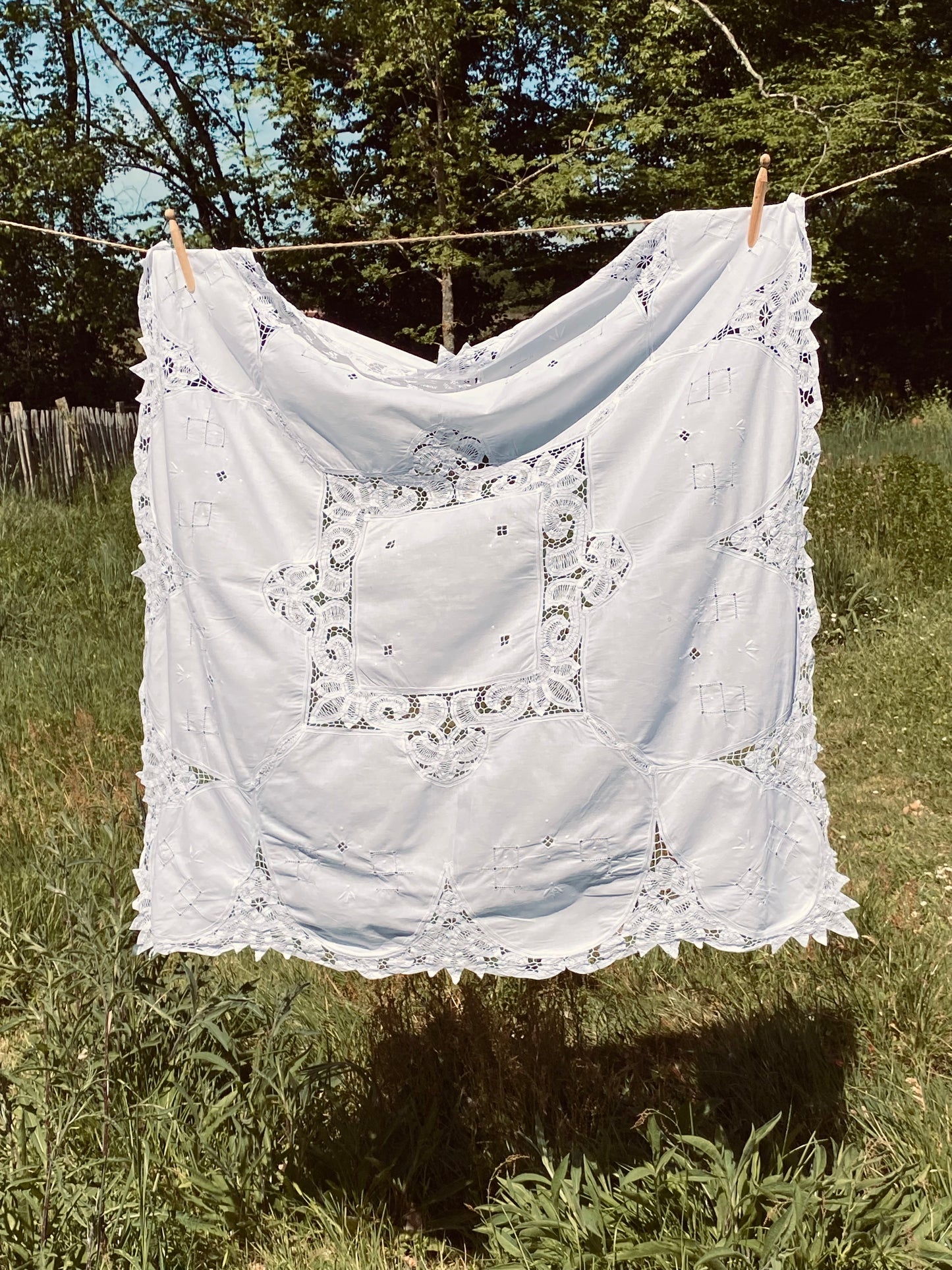 La petite nappe en dentelle