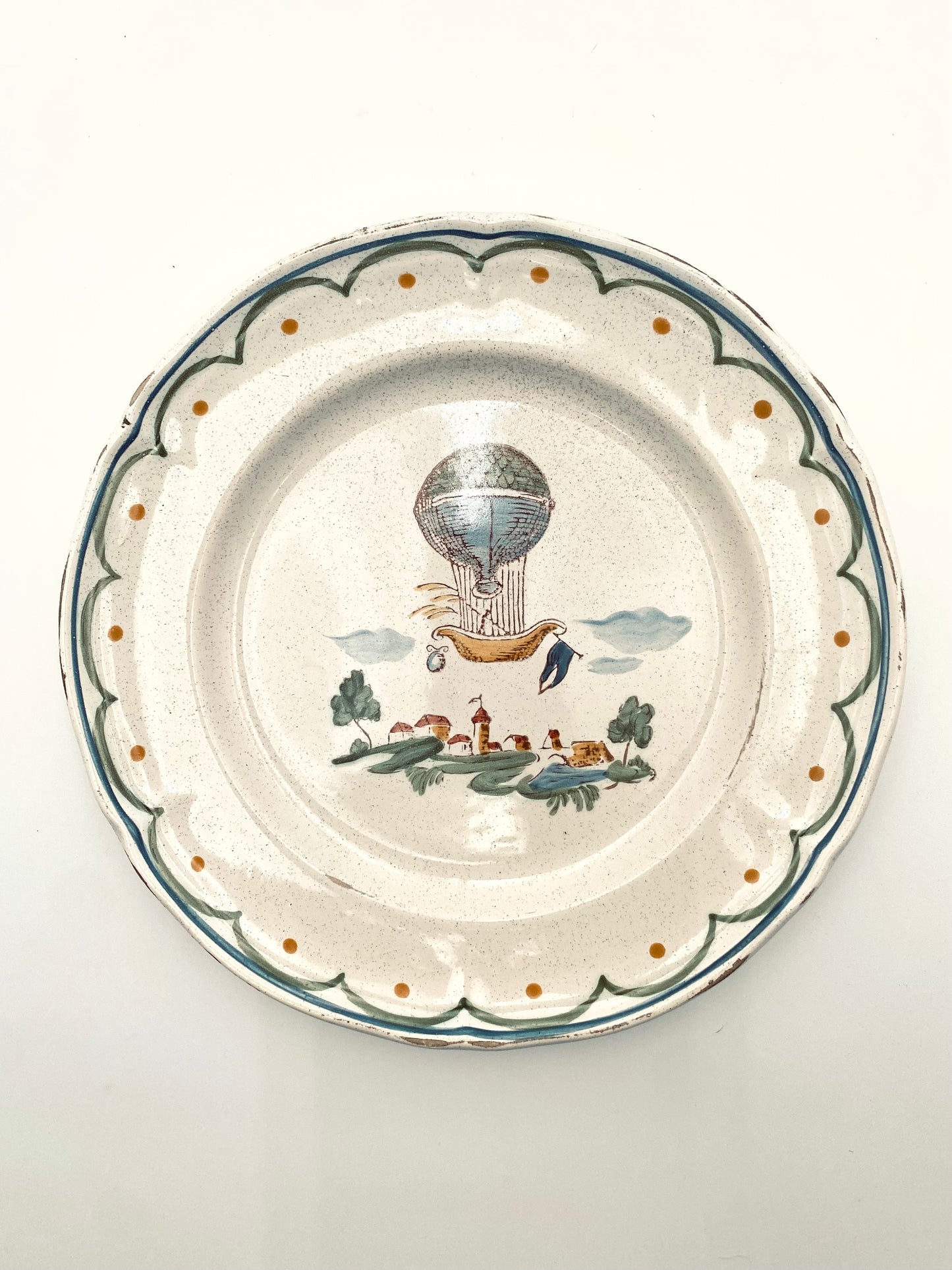 L'assiette ancienne à la Jules Verne