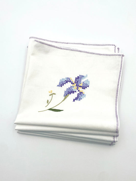 Les vieilles serviettes brodées
