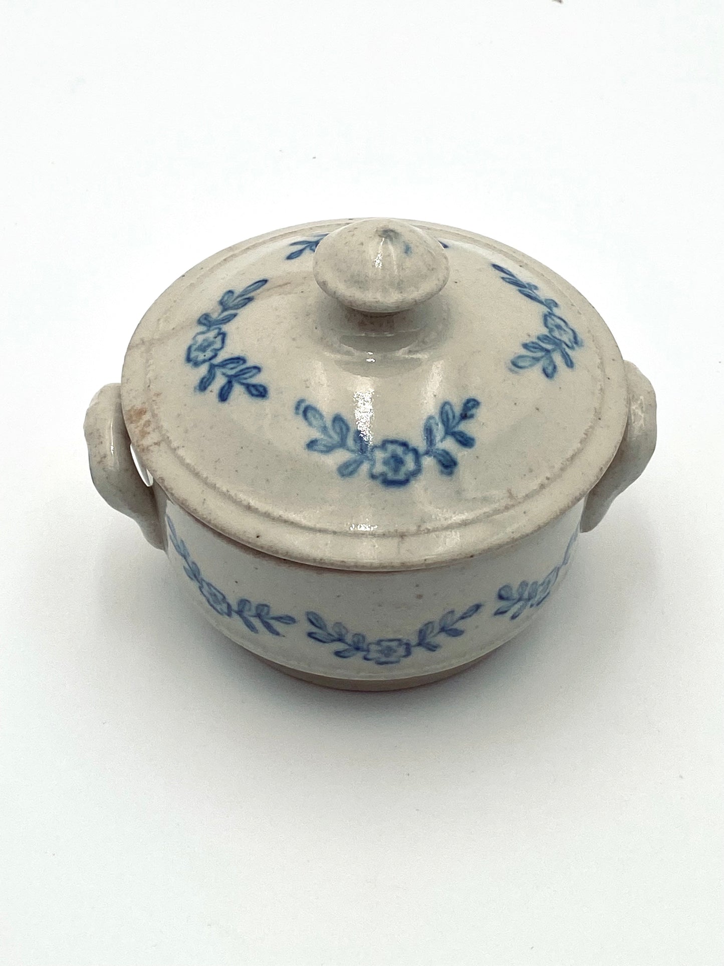 Le vieux petit pot de Saint-Uze
