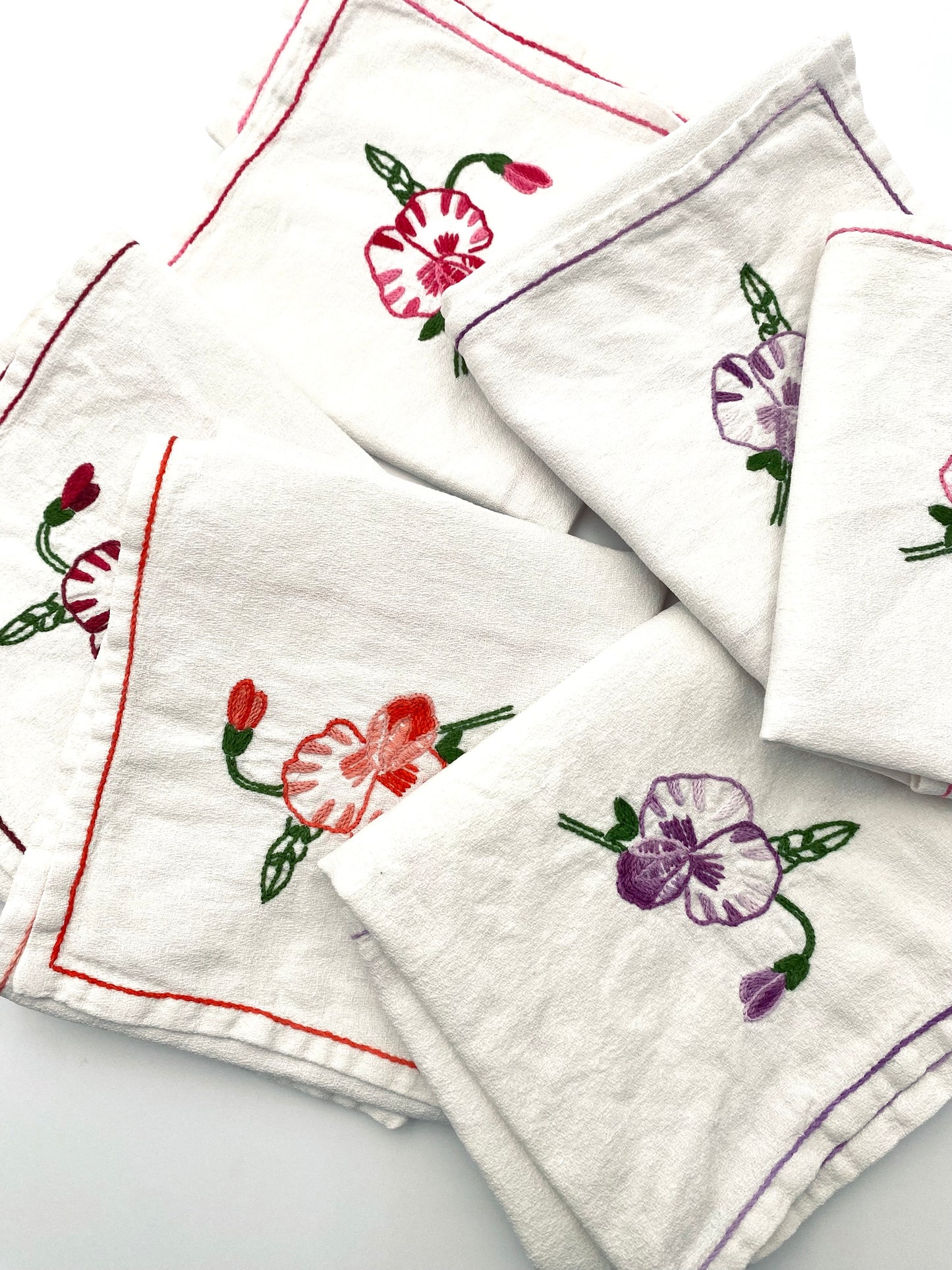 La vieille nappe à fleurs