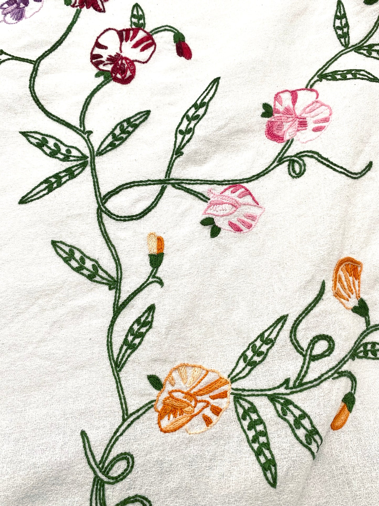 La vieille nappe à fleurs