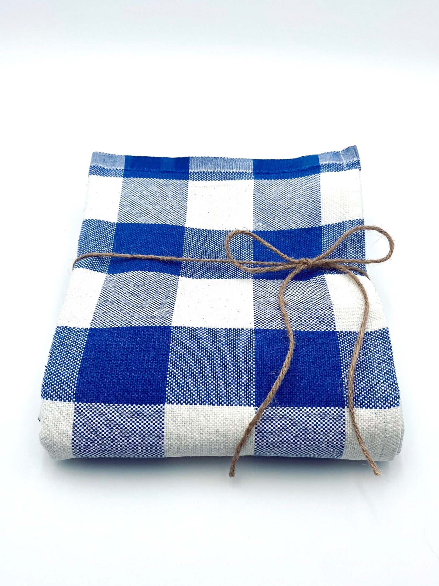 La nappe à carreaux bleus et blancs