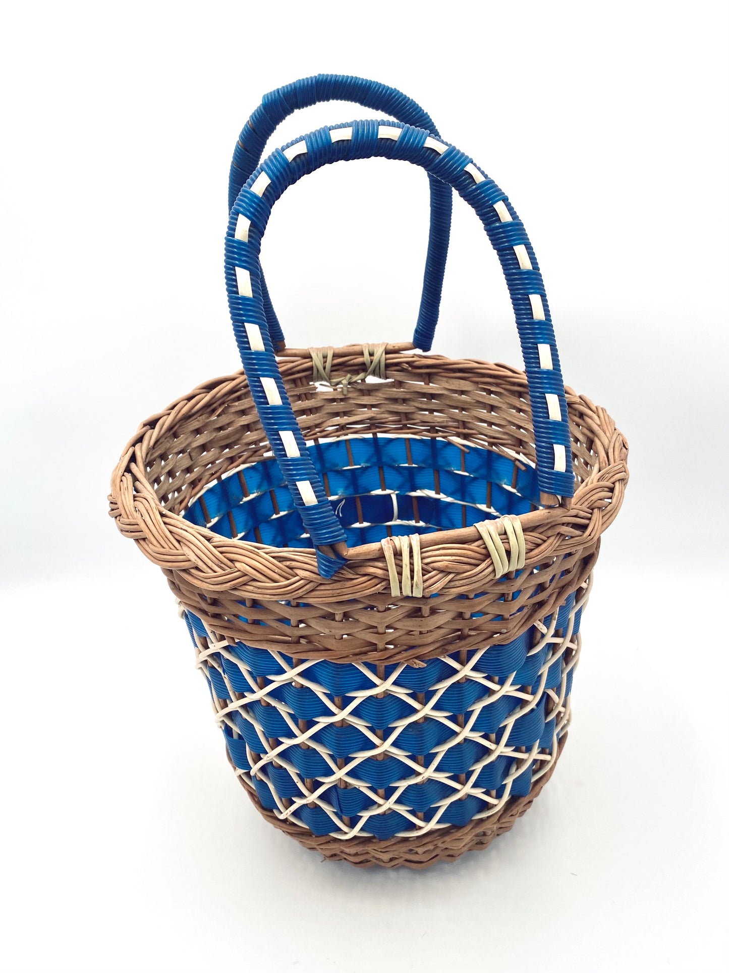 Le panier bleu et blanc