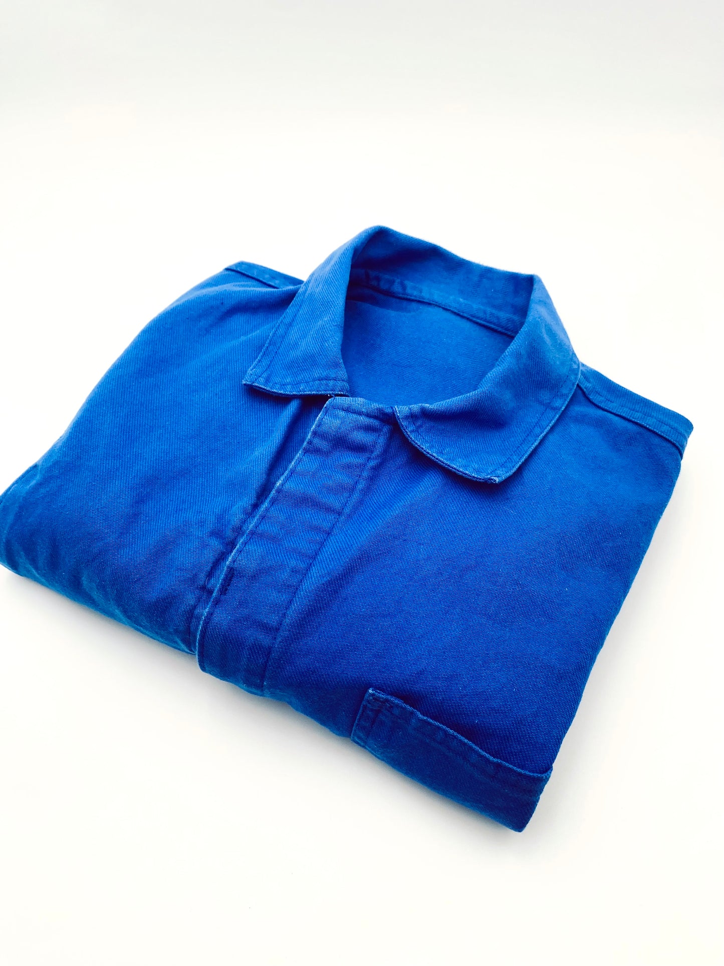 Le bleu de travail cobalt