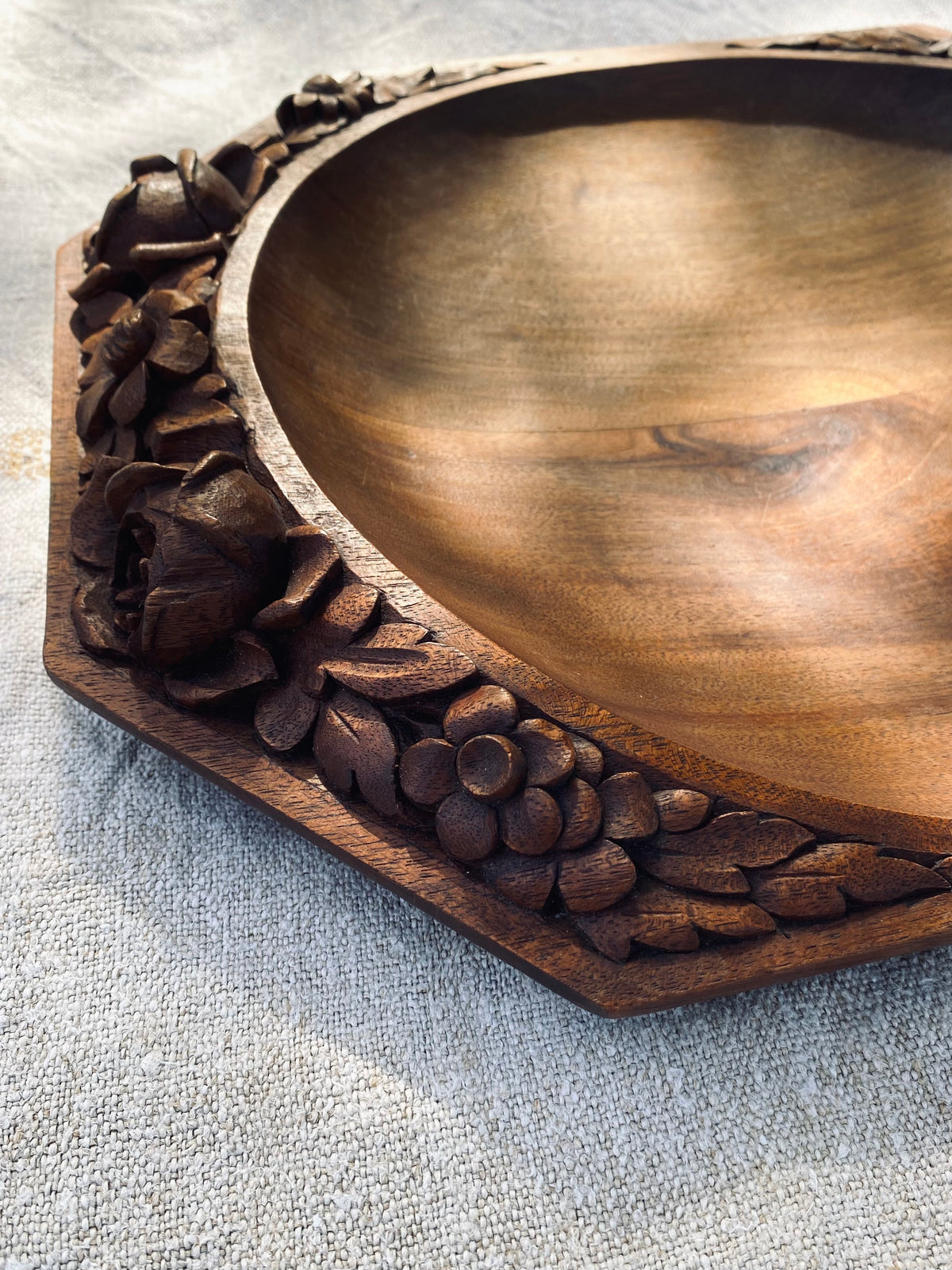 Le grand bol en bois