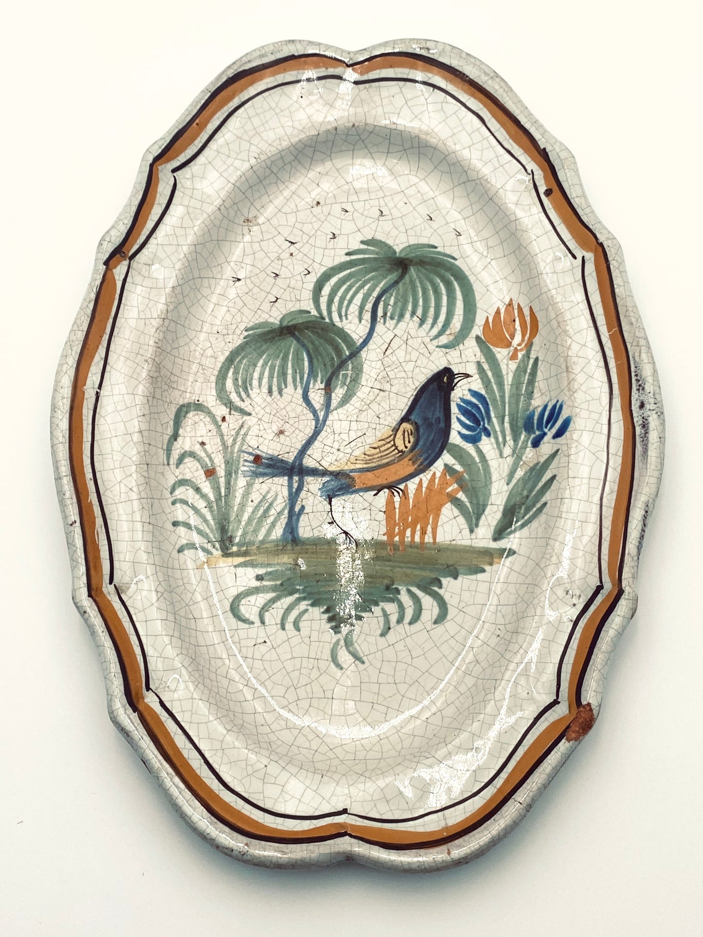 Plate ovale aux oiseaux