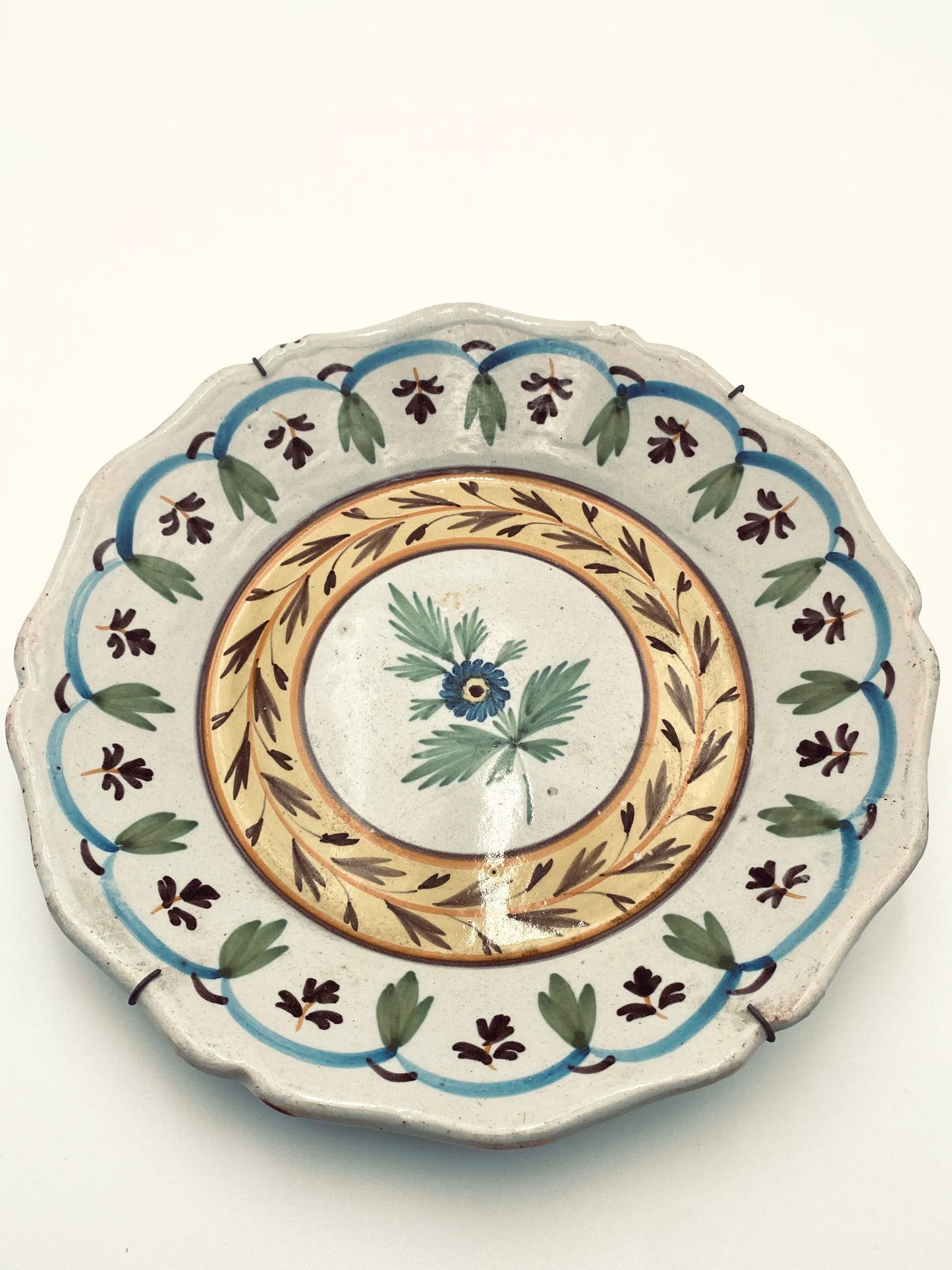 L'assiette à fleurs pour la mur