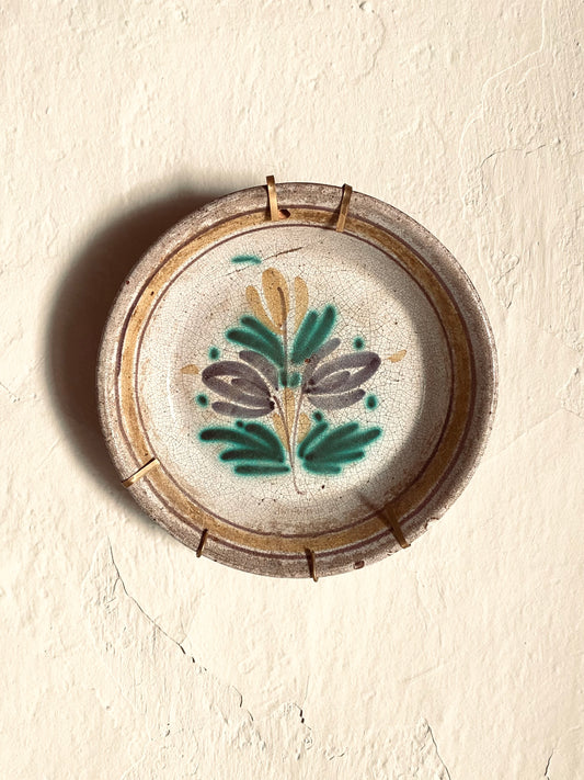 La vieille assiette pour le mur