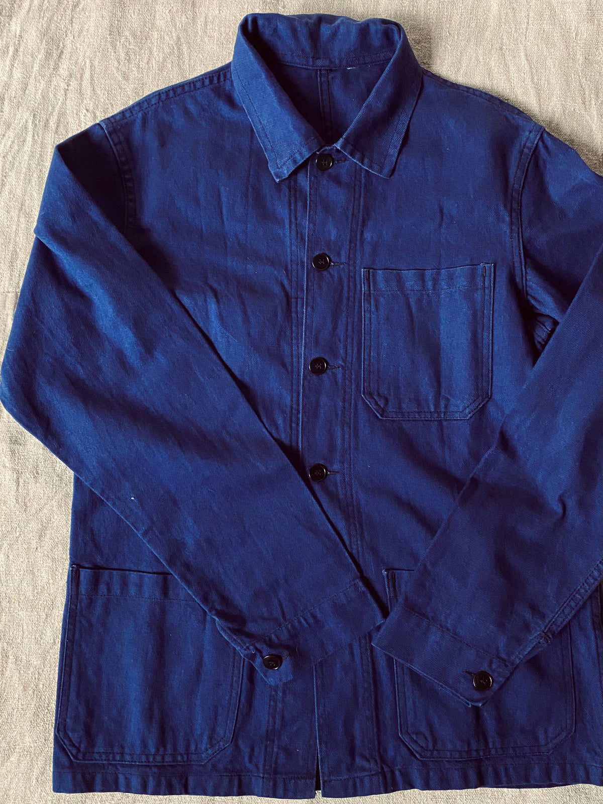 Le bleu de travail indigo