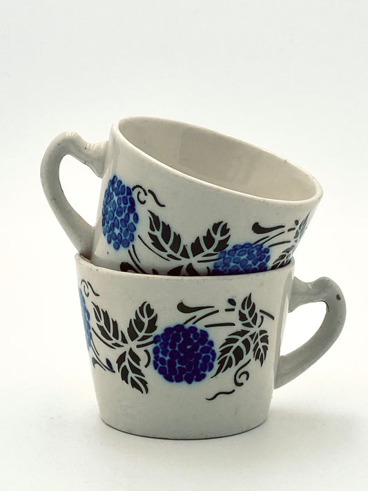 Les petites tasses fleuries