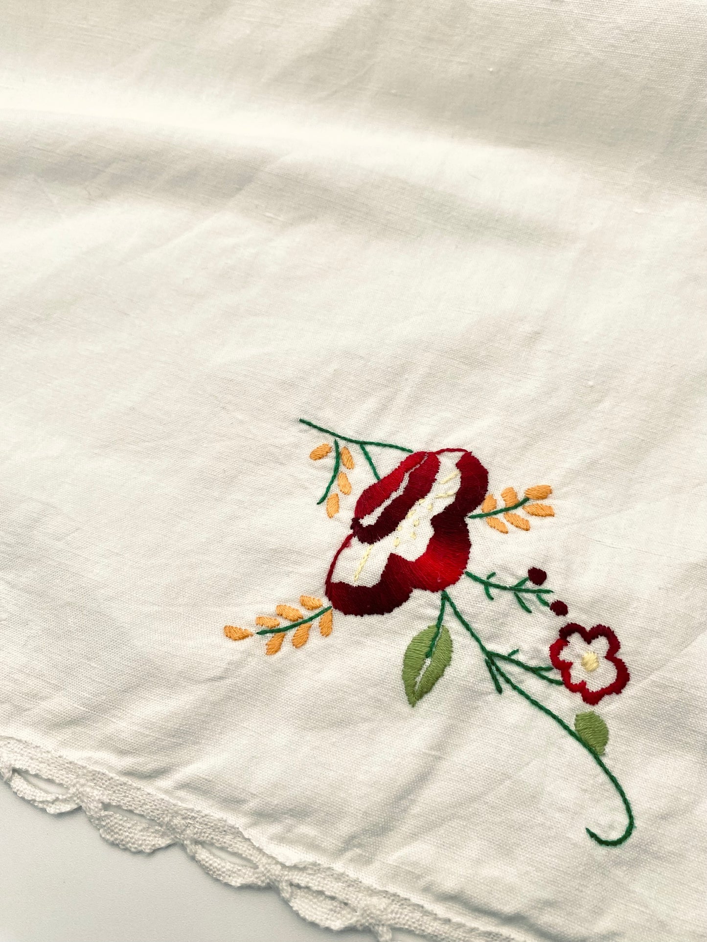 Les serviettes brodées