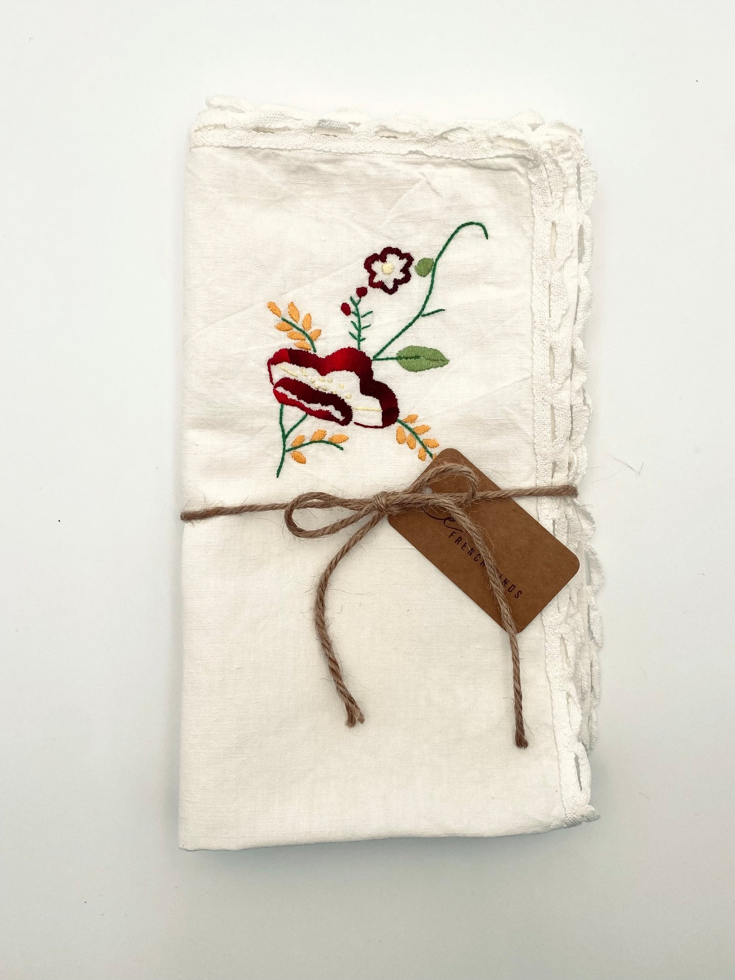 Les serviettes brodées