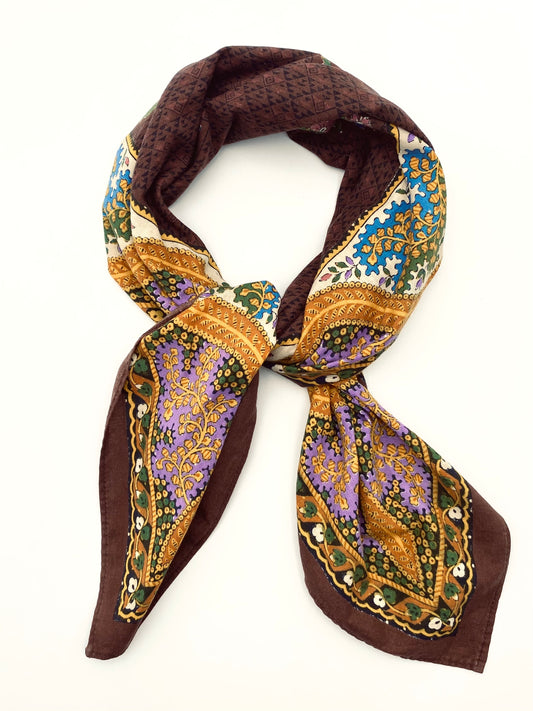 Le grand foulard vintage Souleaido