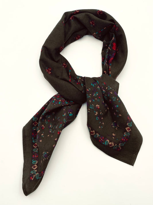 Le grand foulard vintage Souleaido