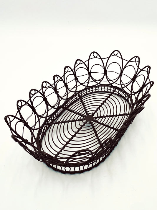 Le petit panier à pain en métal