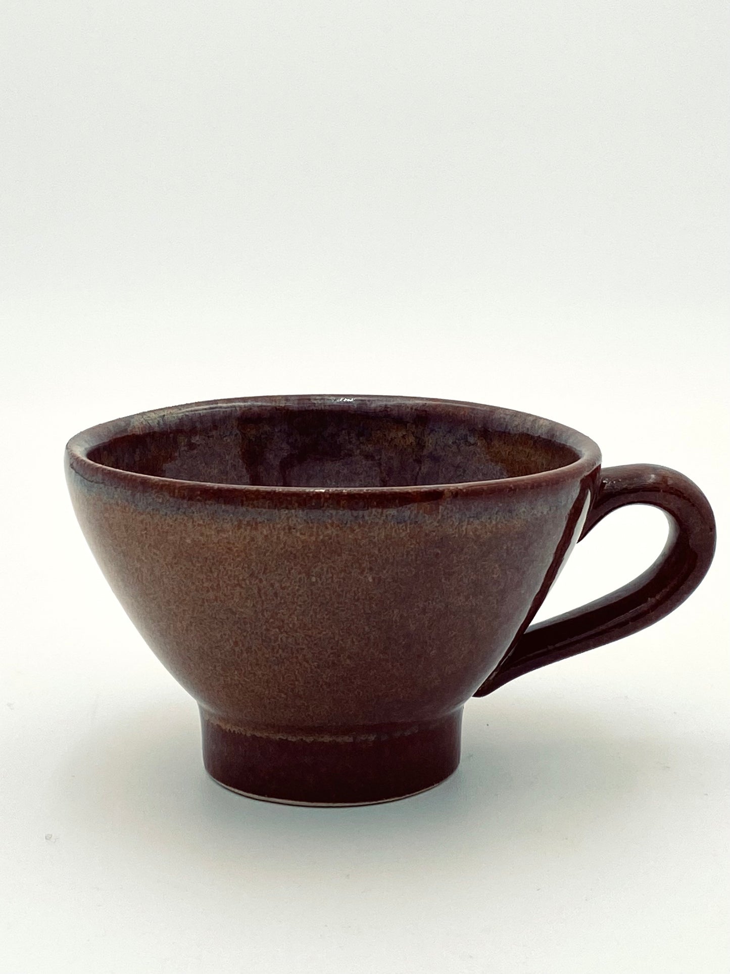 Les tasses marron melee