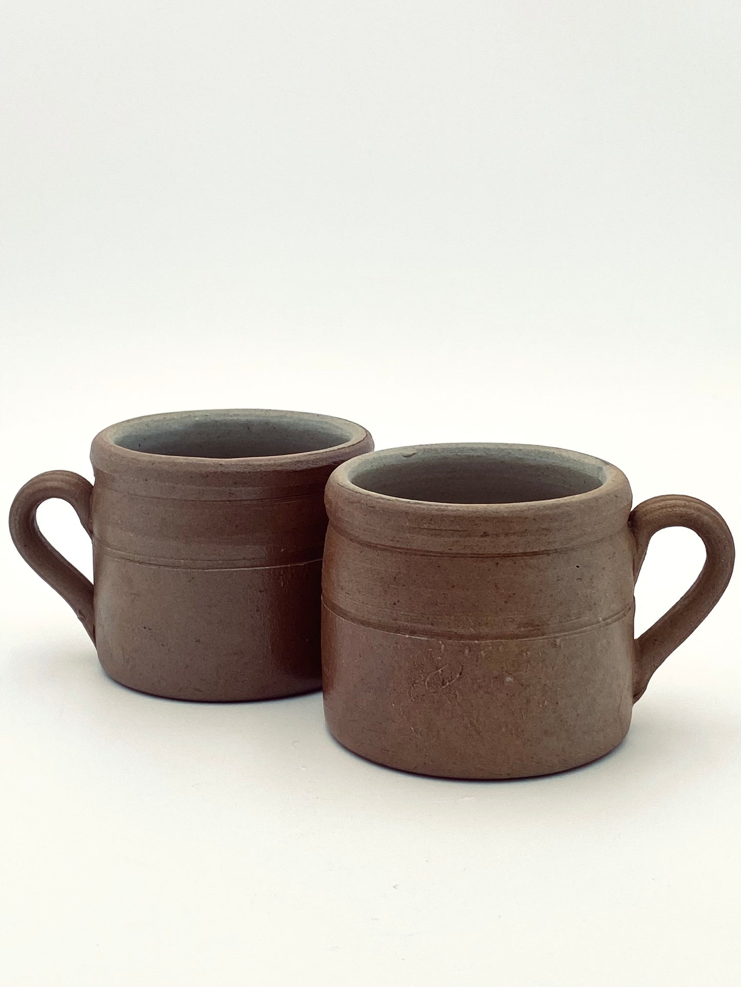 Les tasses en grès