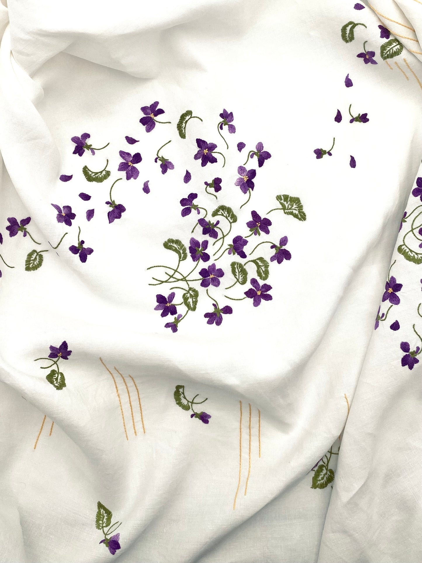 La nappe de rêve brodé