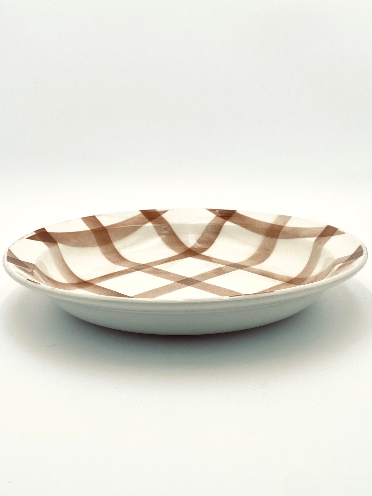 La grande assiette à carreaux marron