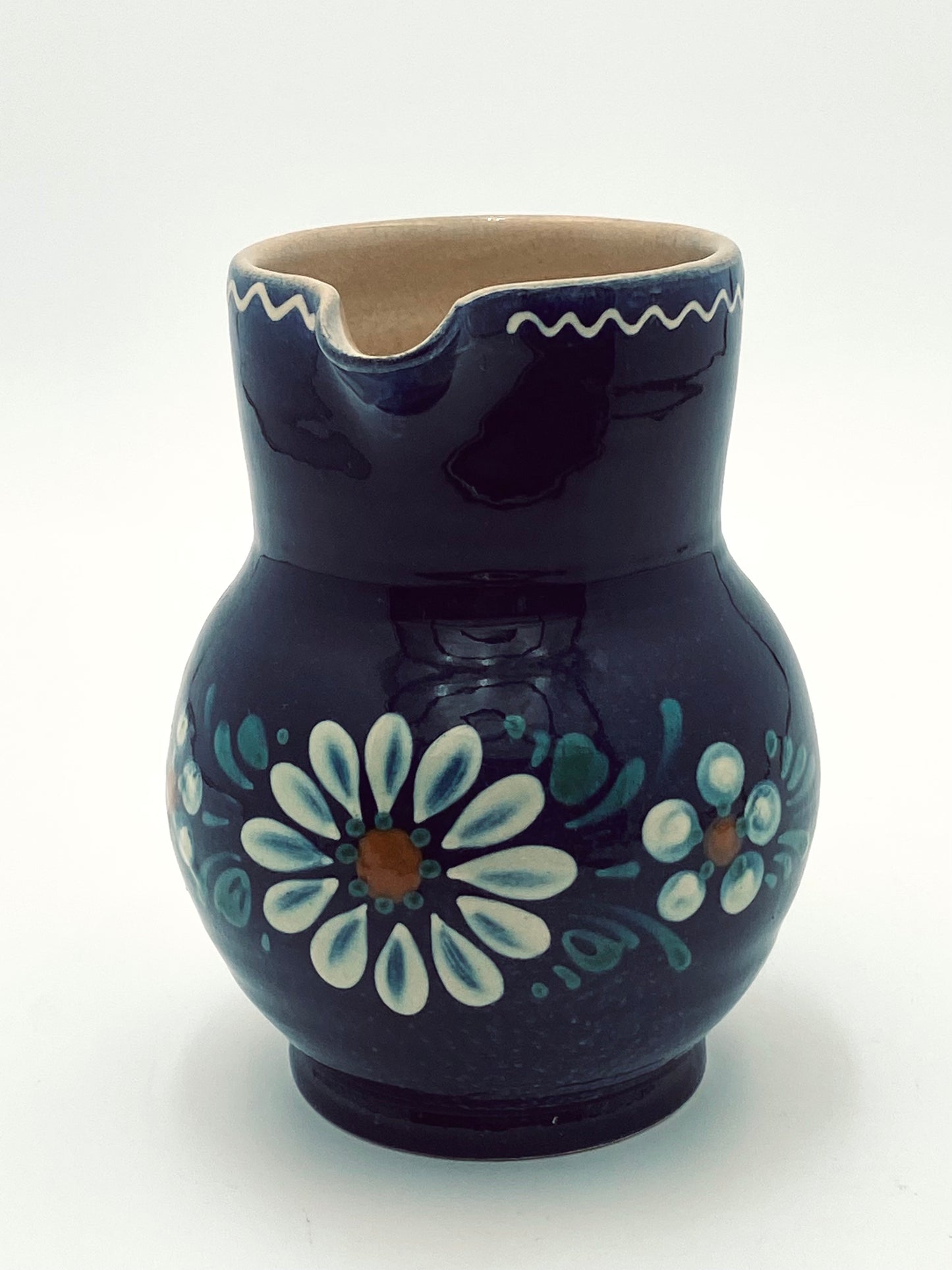 Le pichet alsacienne à fleurs bleues