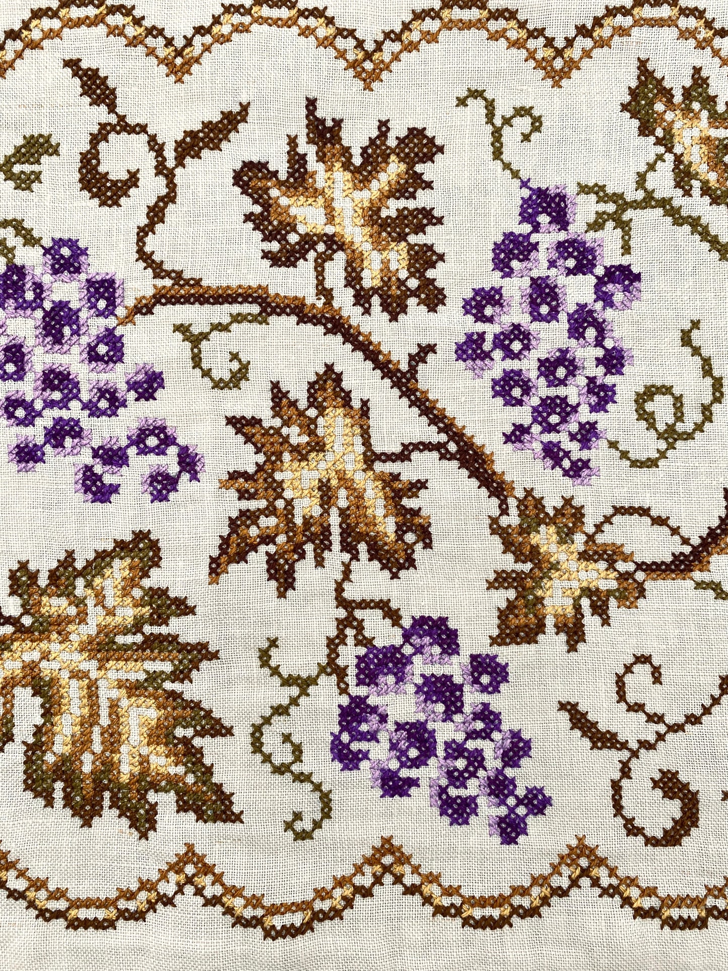 La taie d'oreiller brodée à la main