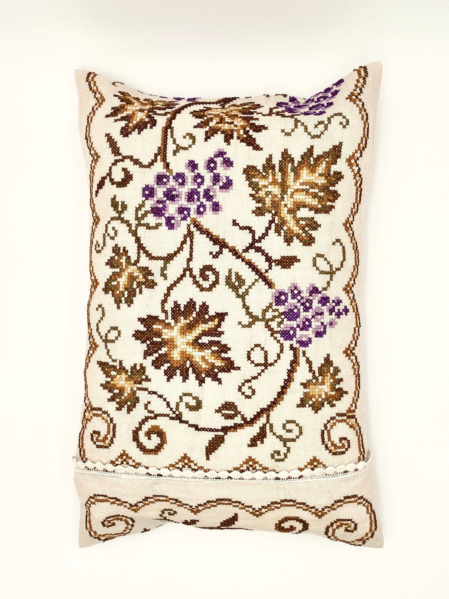 La taie d'oreiller brodée à la main