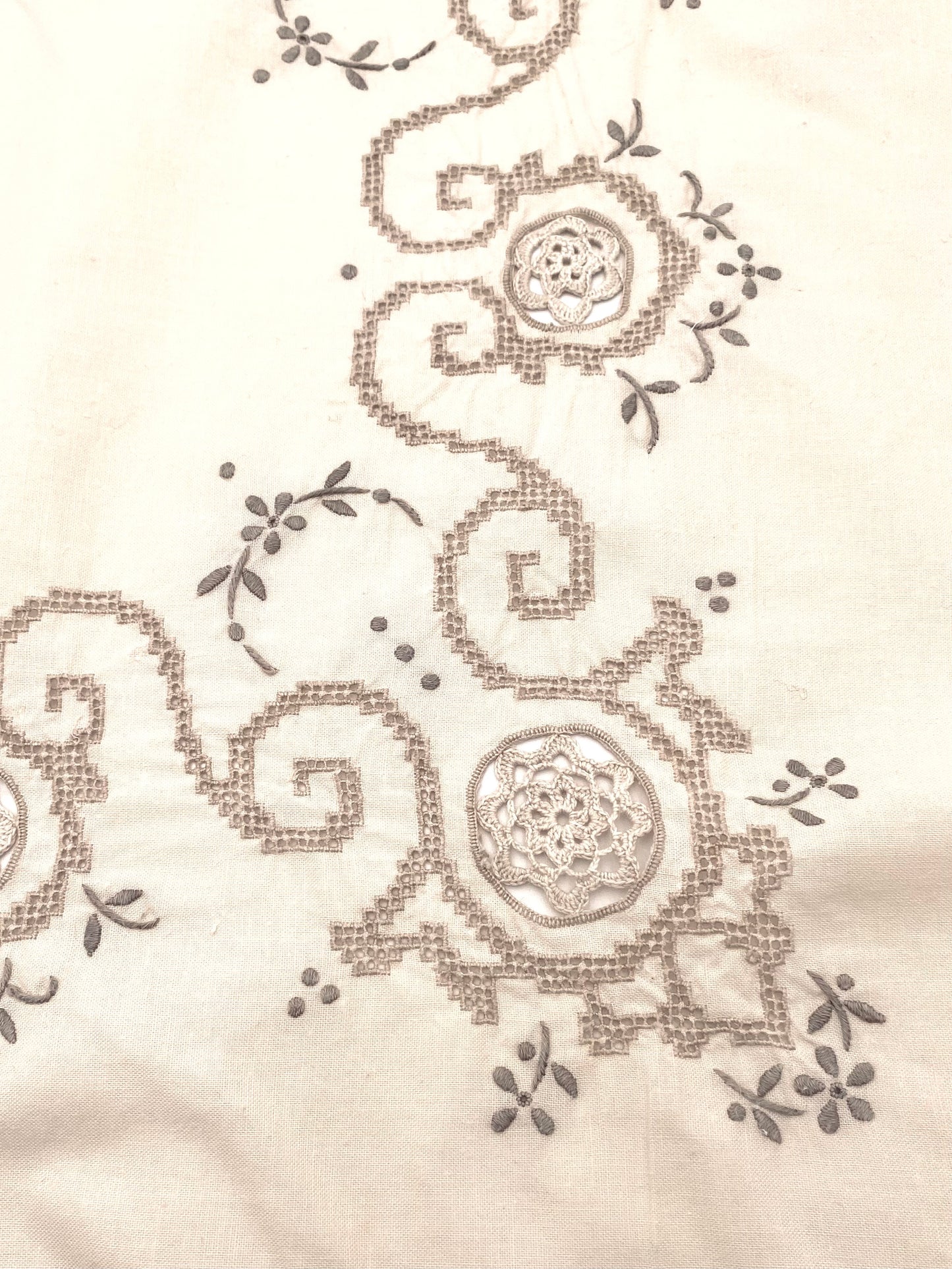 La petite nappe brodée