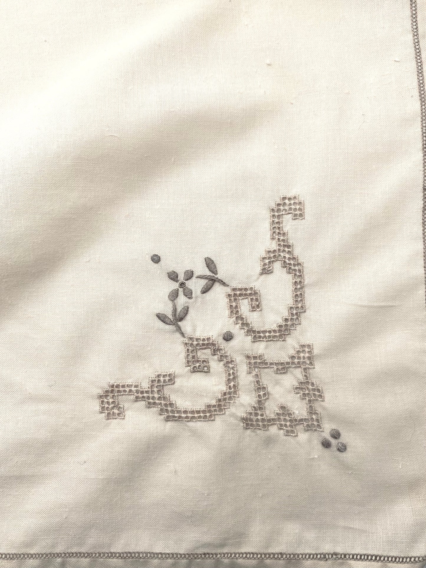 La petite nappe brodée