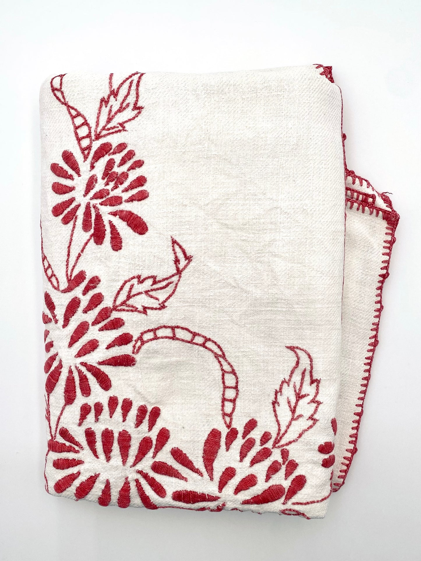La vieille nappe brodée