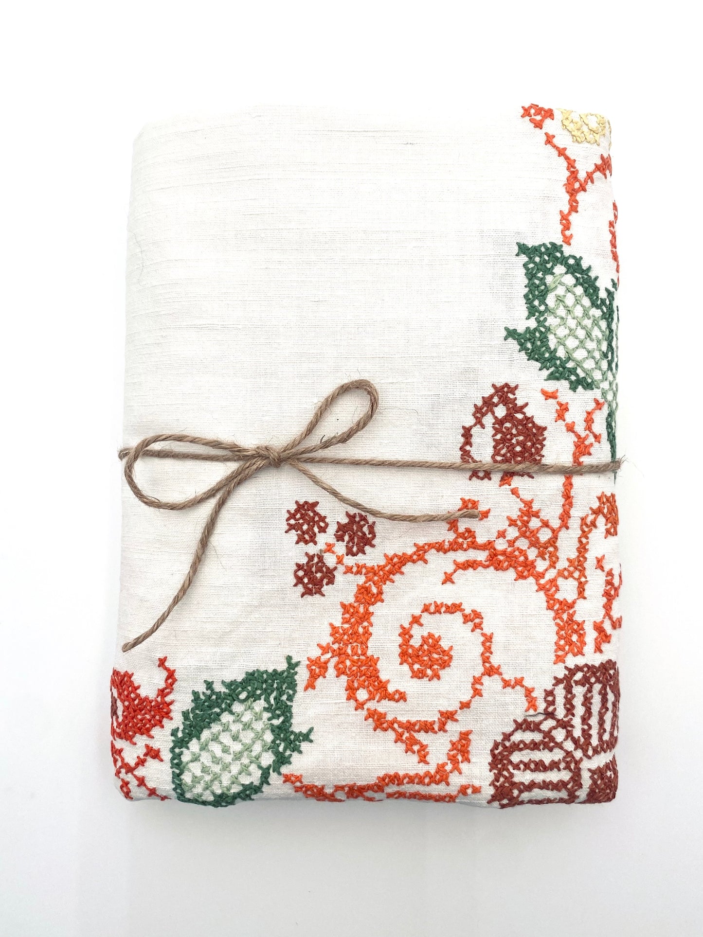 La vieille nappe brodée
