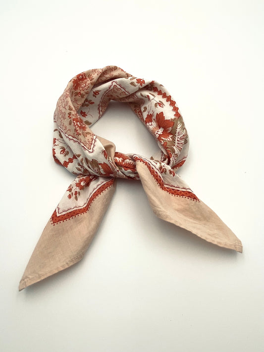 Le foulard vintage Les Olivades