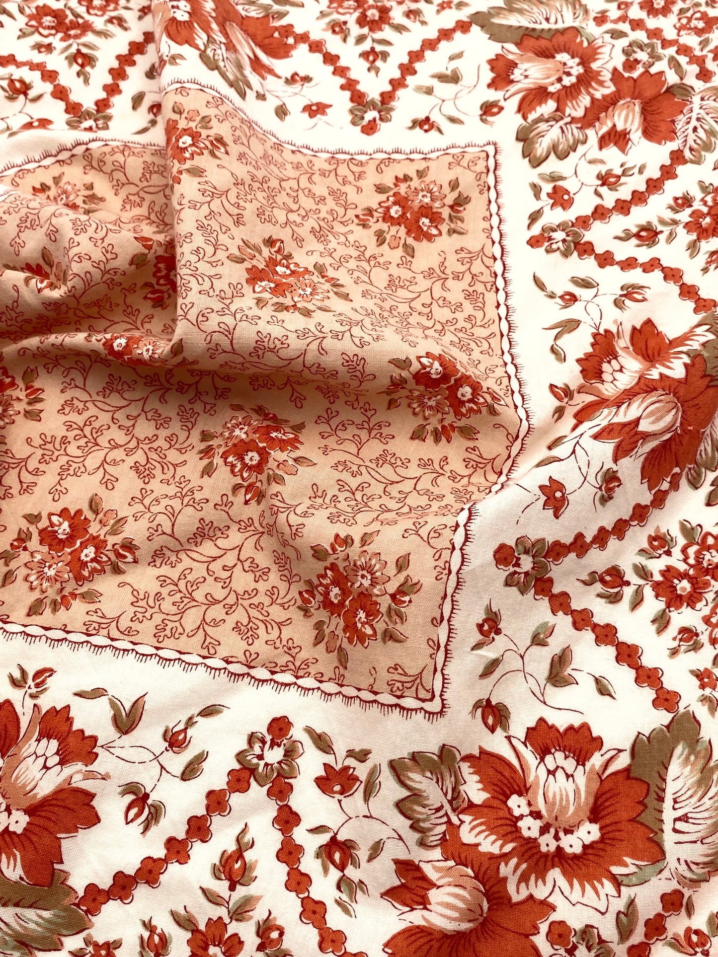 Le foulard vintage Les Olivades