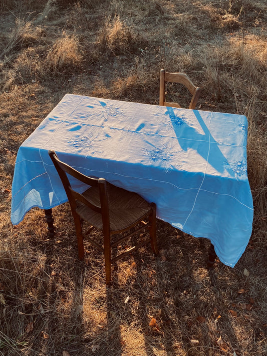 La nappe en lin bleu