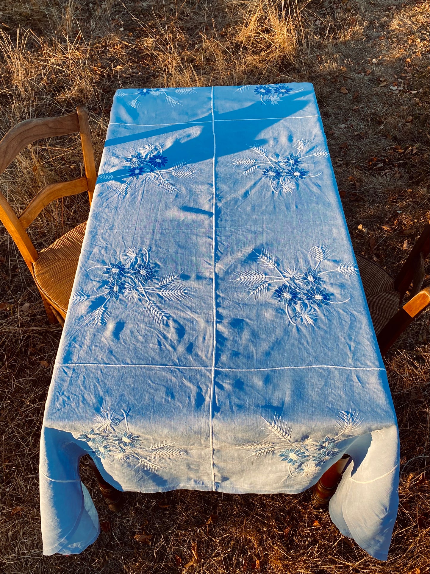 La nappe en lin bleu