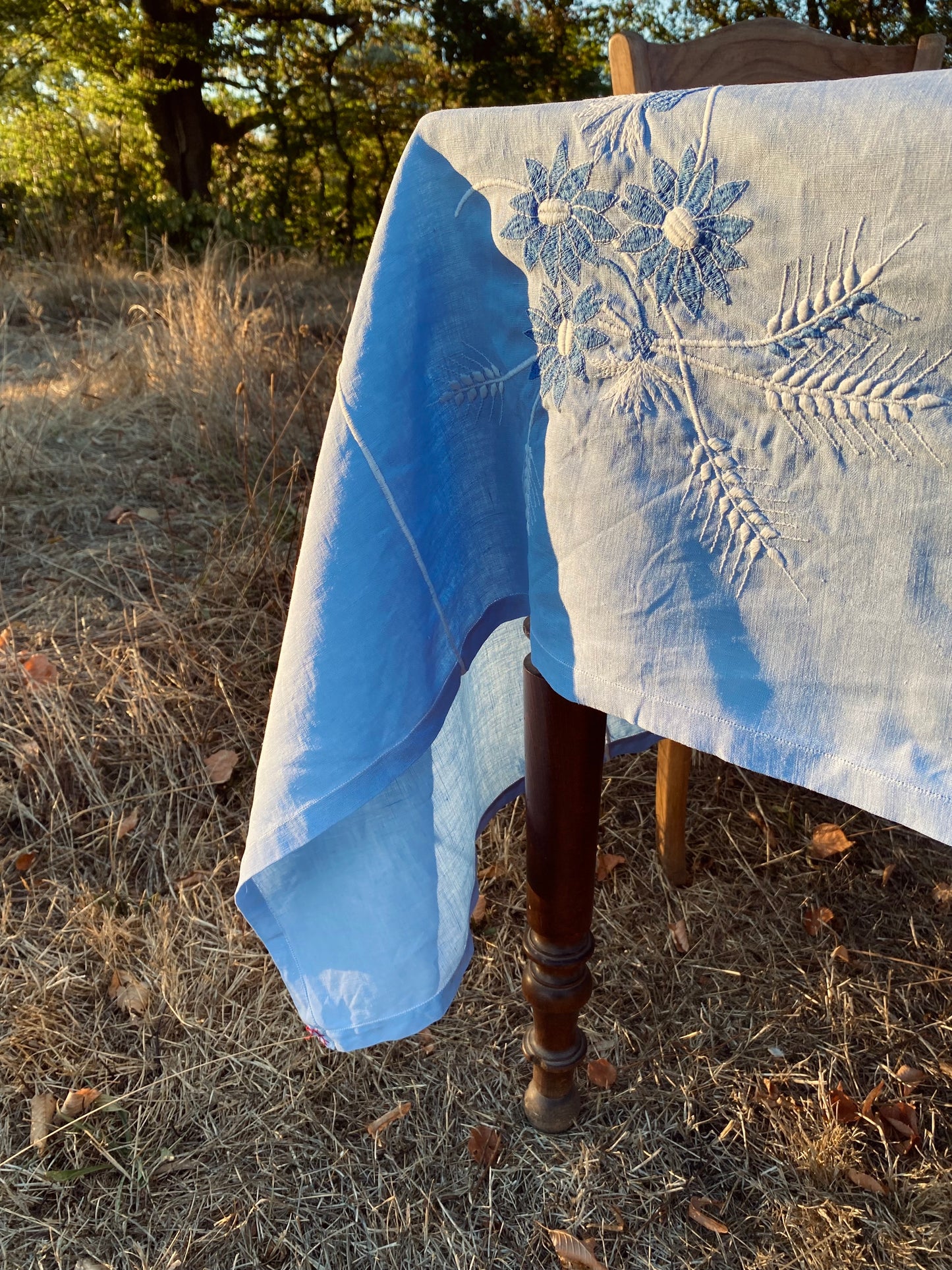 La nappe en lin bleu