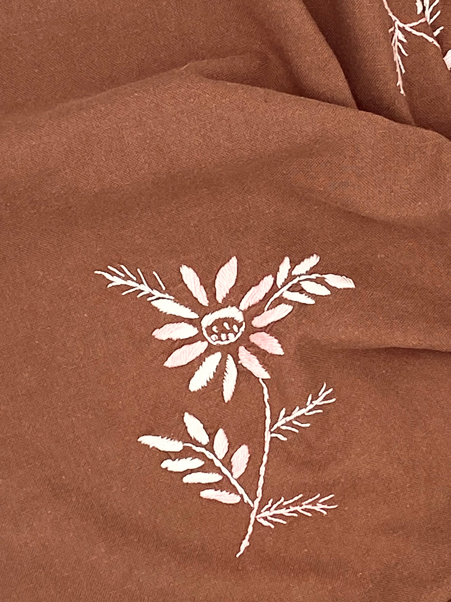 L'écharpe à fleurs